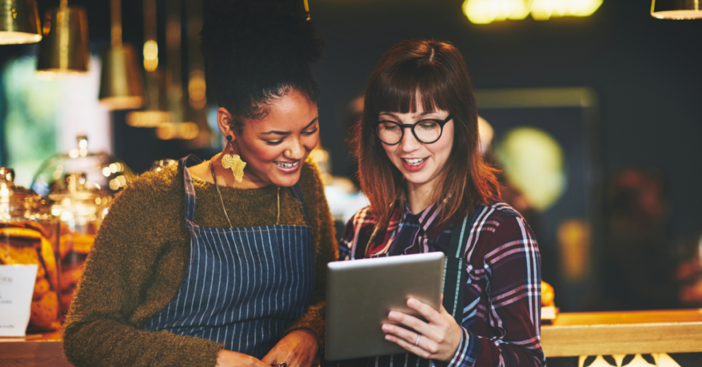 Signs Your Restaurant Needs to Hire a Social Media Manager